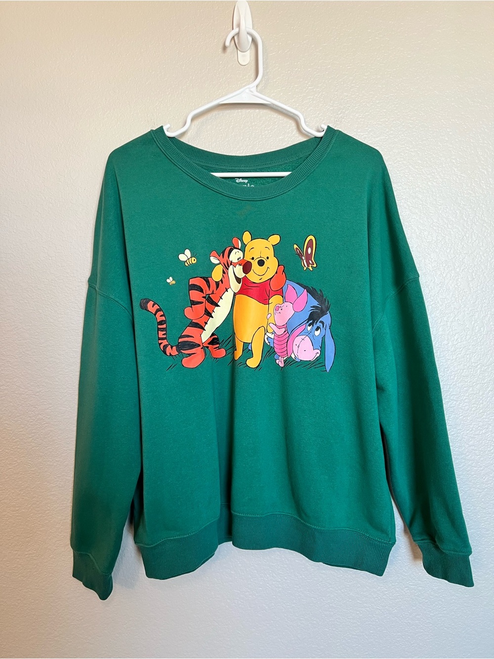 Disney Green Winnie the Pooh & Friends Crewneck Sweatshirt Womens NWOT | Size XL